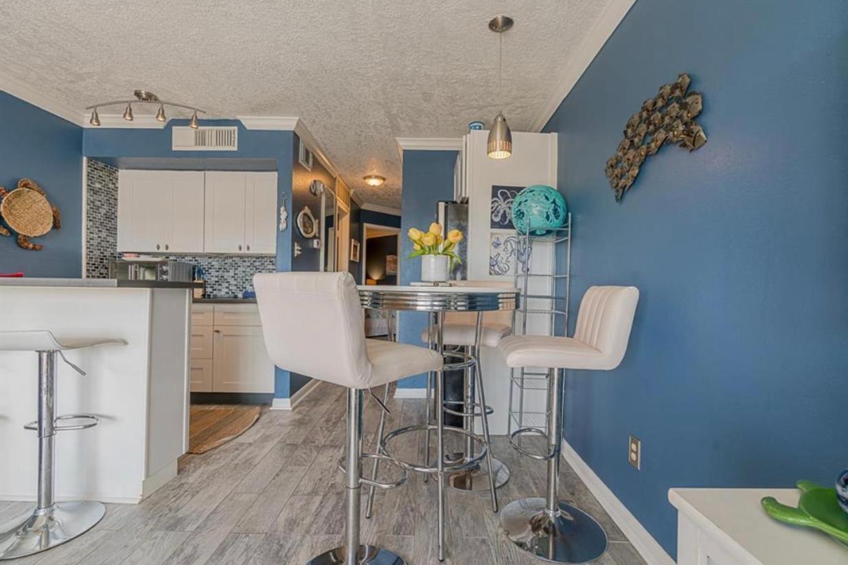 Beach Escape - Top Floor Ocean Views - Heated Pool - Seawall Blvd Galveston Exterior photo